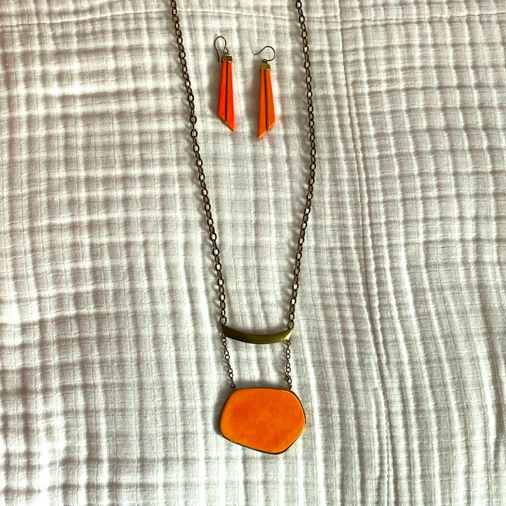 Silpada K & R Sunset Howlite & Brass Earrings and Pendant Necklace Set